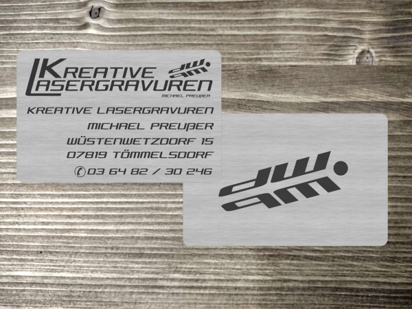 Visitenkarten_aus_Edelstahl_8,5x5,5cm_beidseitig_mit_Gravur.jpg