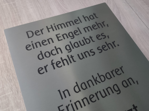 Edelstahlplatte Gravur Kundenmaterial